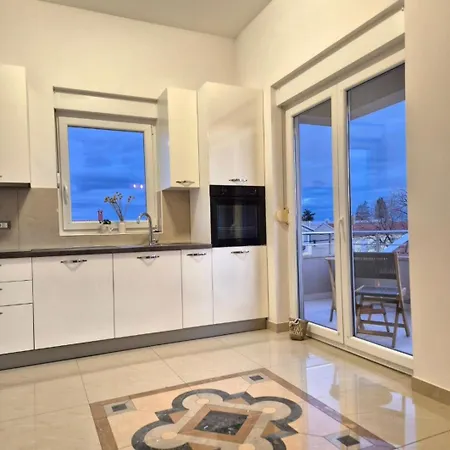 Central Zadar Apartment Daire Zadar
